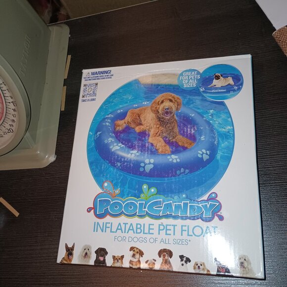 NEW PoolCandy Inflatable Pet Float - Picture 4 of 6